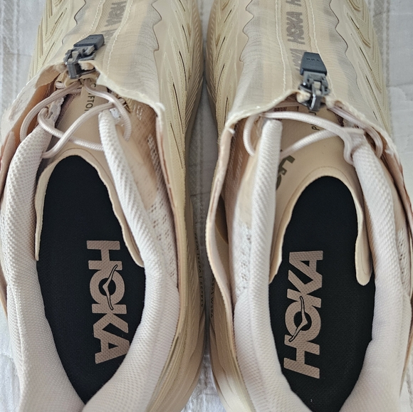 NWOT | HOKA ONE ONE Project Clifton Zip-Up Sneakers in 'Shifting Sand Dune' - Picture 8 of 10
